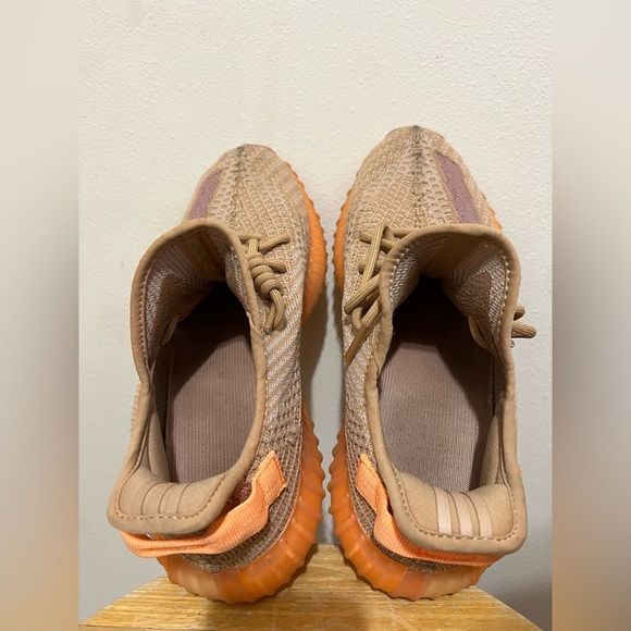 Adidas Yeezy Boost 350 V2 Clay - Picture 6 of 12